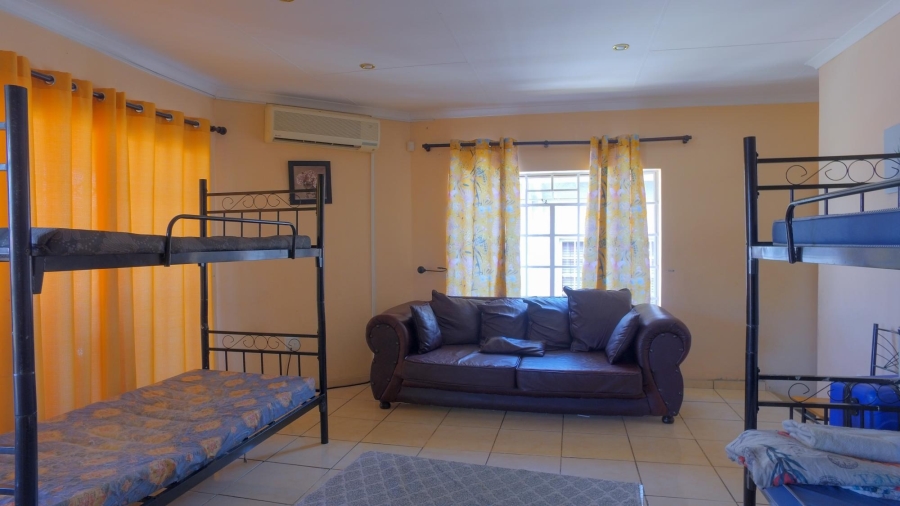 3 Bedroom Property for Sale in Safari Gardens North West